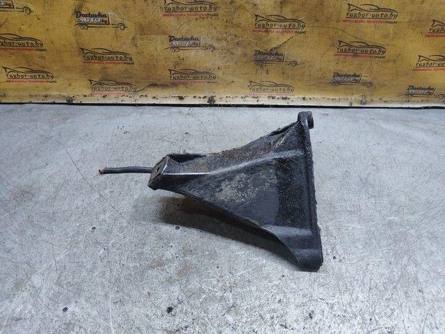 Кронштейн двигателя 3C1M62 Audi A4