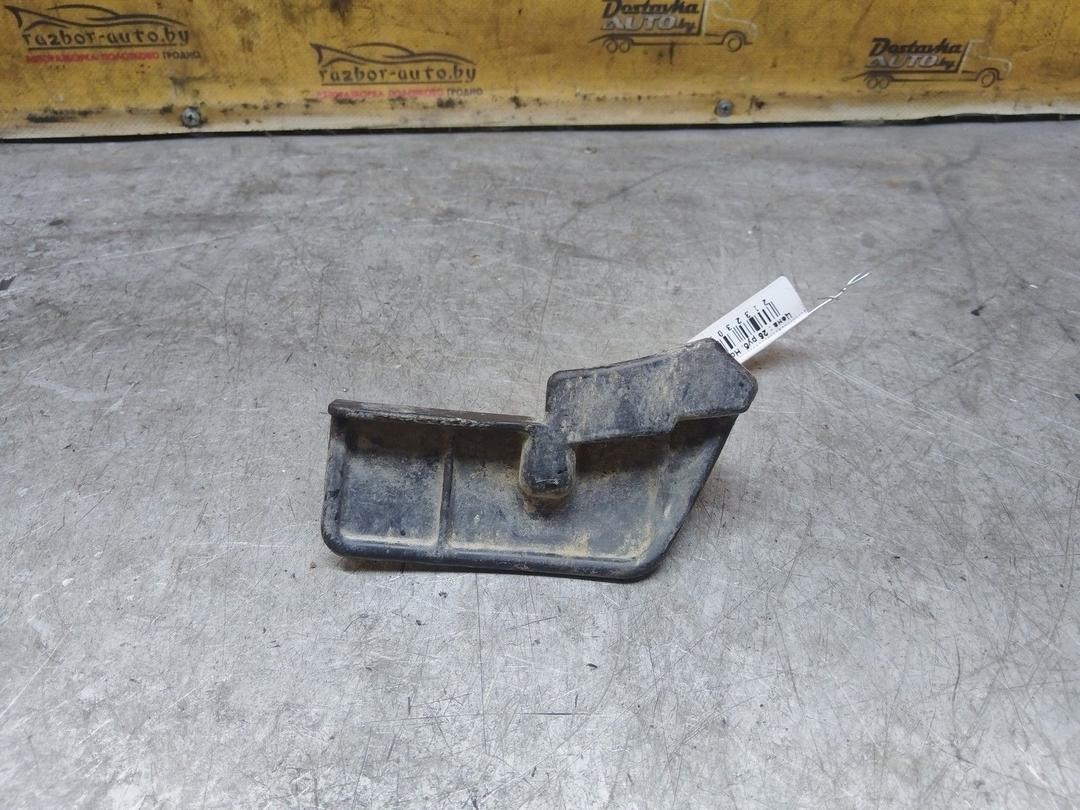 Заглушка порога FD6MCQ Toyota Corolla купить на авторазборке