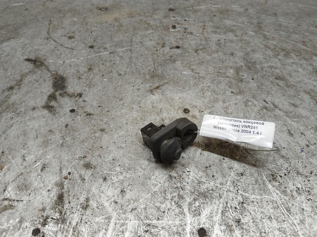 Выключатель концевой (концевик) VNR241 Nissan Micra