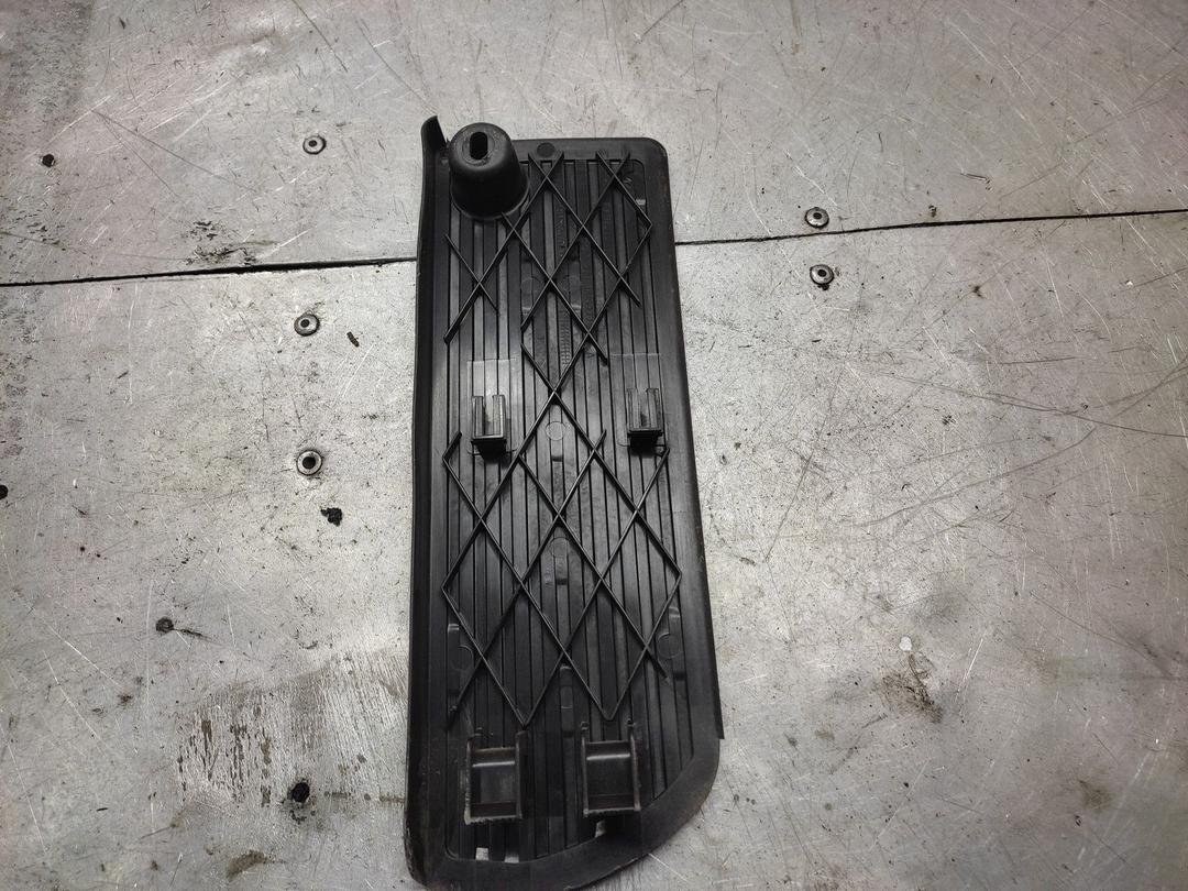 Опорная площадка для ноги VESTIW Audi 80 - Фото 2