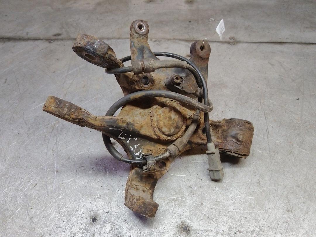 Кулак задний правый 4B40G8 Peugeot 607 купить в магазине запчастей бу