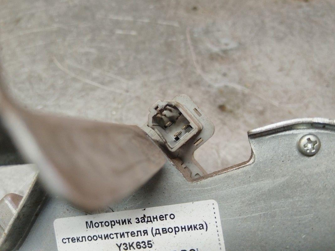 Моторчик заднего стеклоочистителя (дворника) Y3K635 Nissan Note - Фото 3