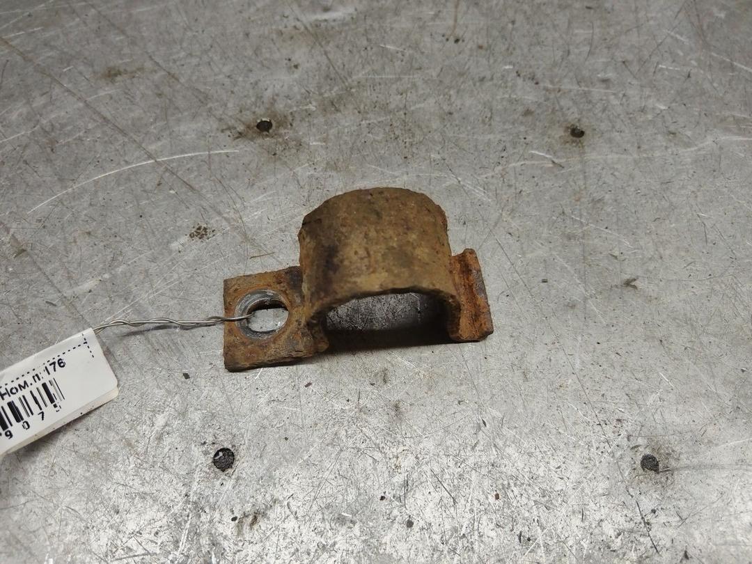 Крепление втулки стабилизатора K7WSHA Volkswagen Sharan