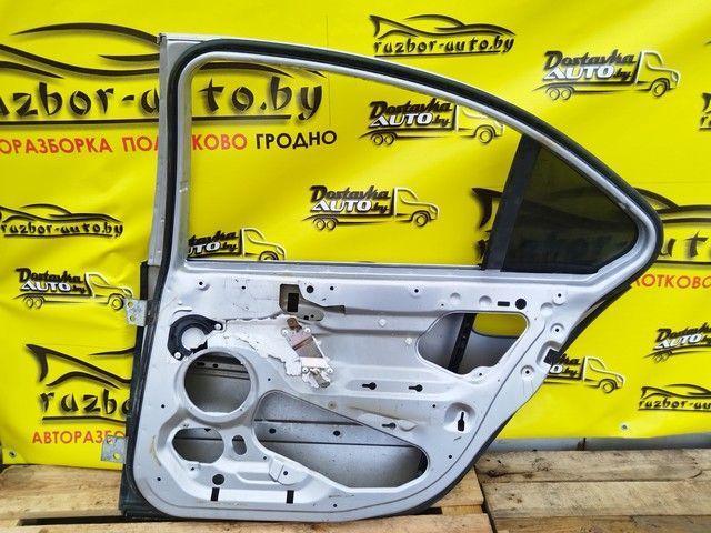 Стекло двери задней правой W01R6E Peugeot 607 купить