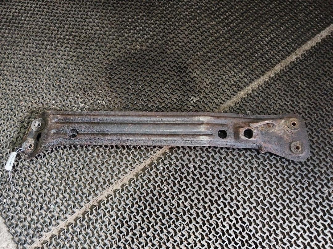 Балка под КПП E03KCB Hyundai Lantra купить