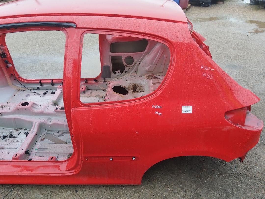 Крыло заднее левое D97IZ0 Peugeot 206