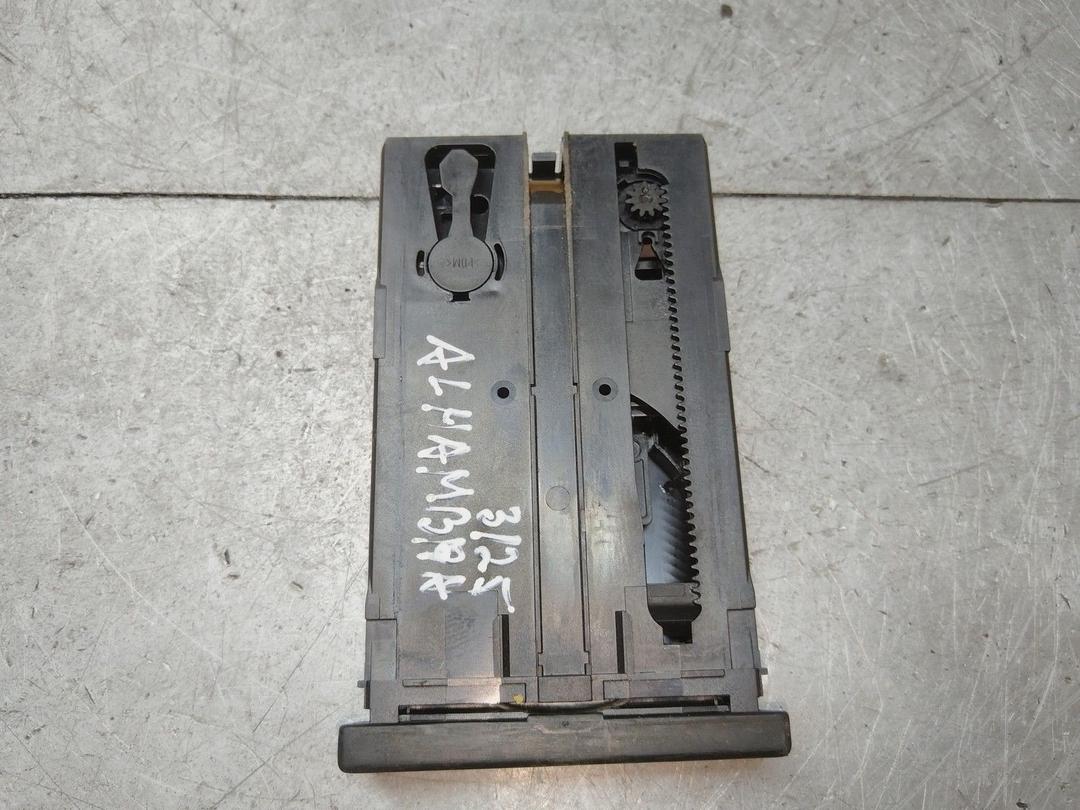 Подстаканник M5PNH3 Seat Alhambra купить