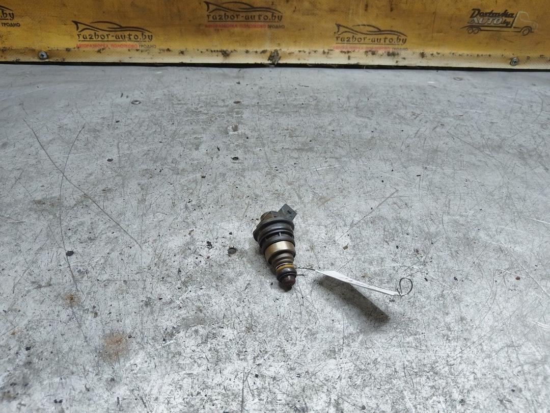 Форсунка KKJJ44 Peugeot 405 купить