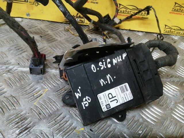 Проводка двери передней правой UV5932 Opel Signum