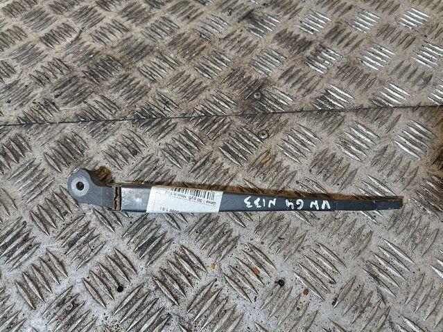 Щеткодержатель задний Q3JQ9U Volkswagen Golf купить в магазине запчастей бу