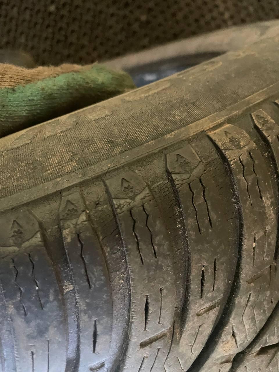 Шина BFGoodrich 215/65 R16 THROM5 THROM5 BFGoodrich купить в магазине запчастей бу
