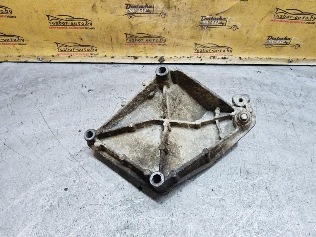 Кронштейн КПП SXV3MR Renault Laguna купить с доставкой