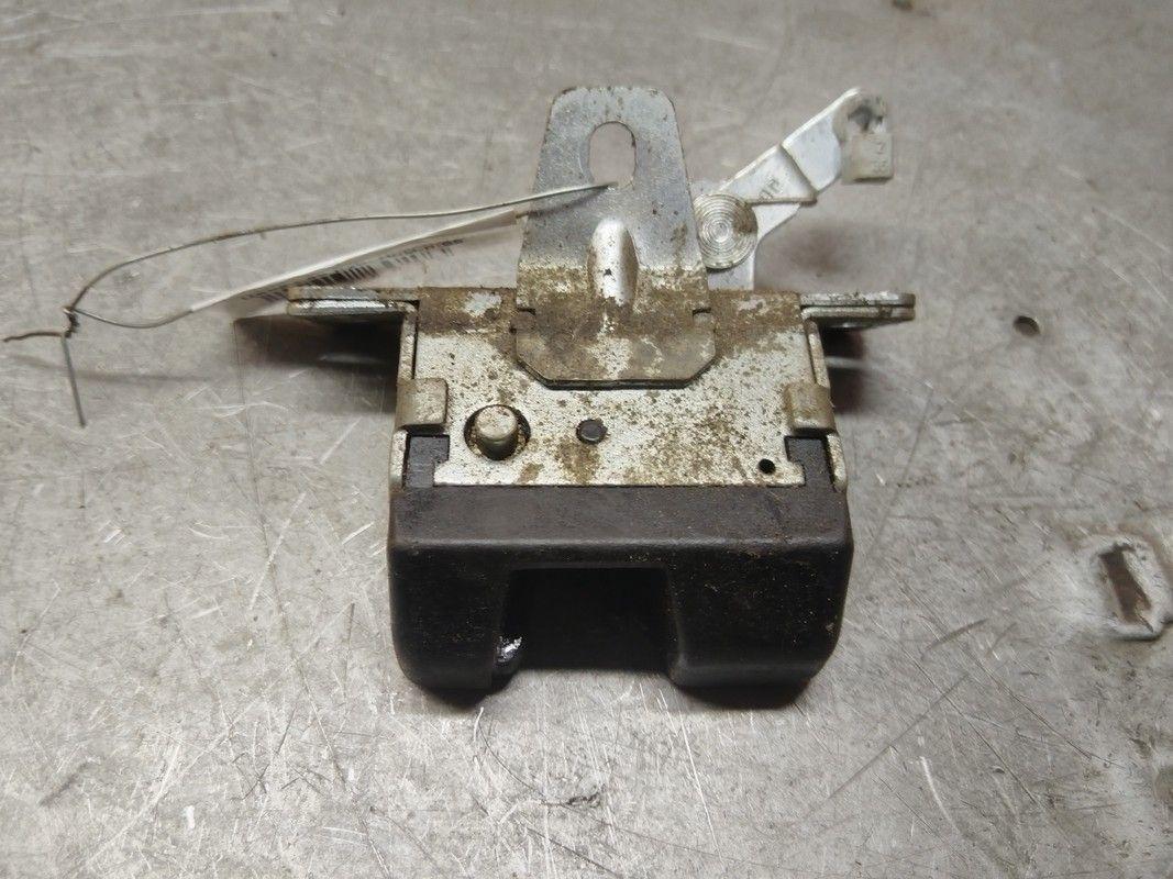 Замок багажника OQBVY9 Opel Astra