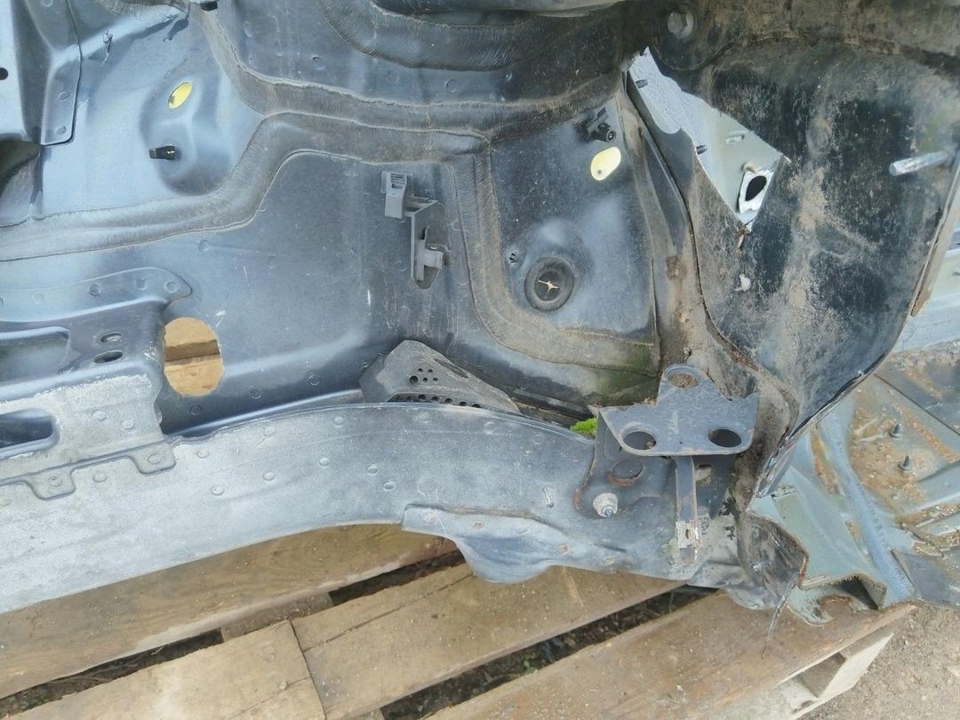 Лонжерон правый RB8AH5 Volkswagen Passat undefined