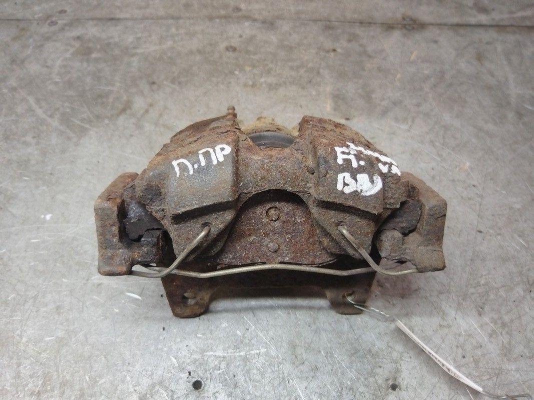 Суппорт передний правый UY17J6 Fiat 