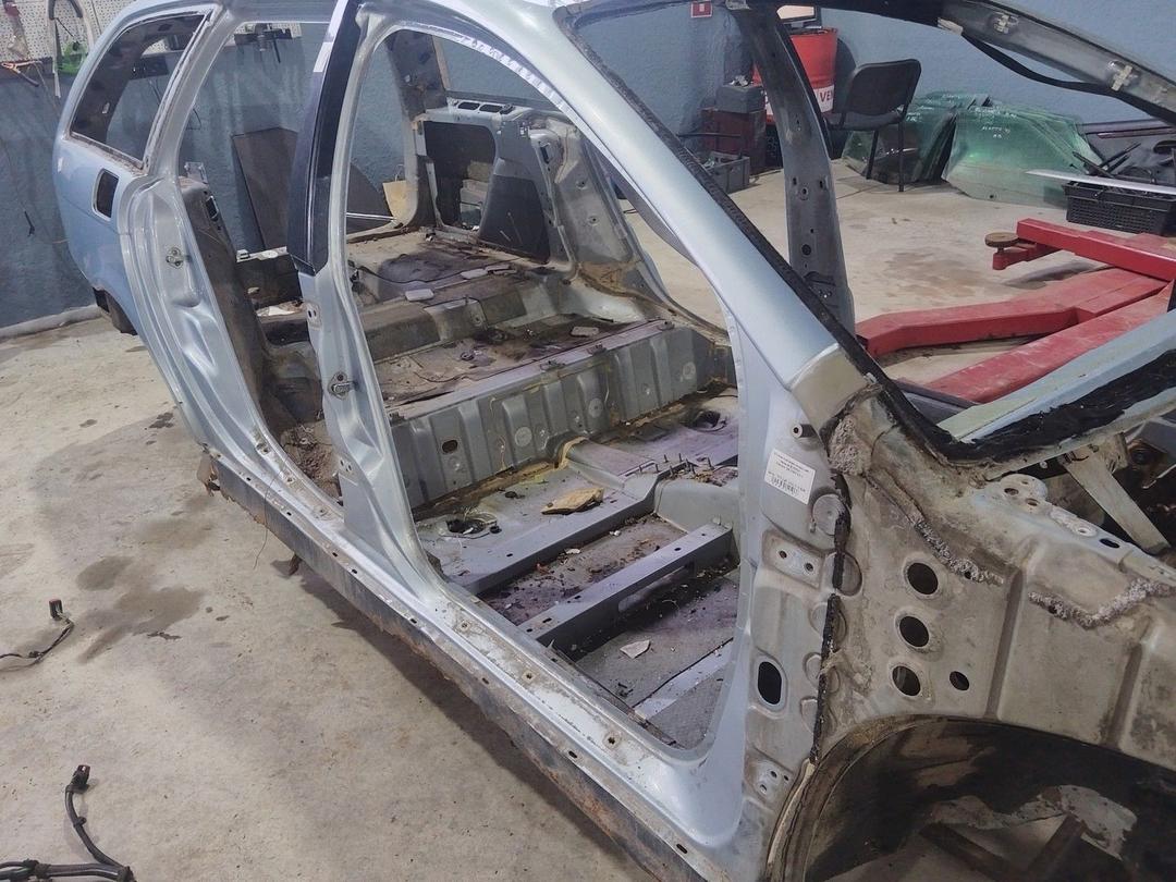 Стойка кузовная передняя правая E5D32J Citroen C5 - Фото 1