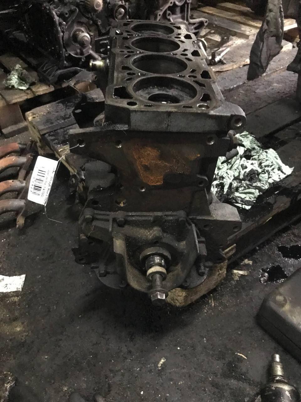 Блок цилиндров 830357 Opel Vectra