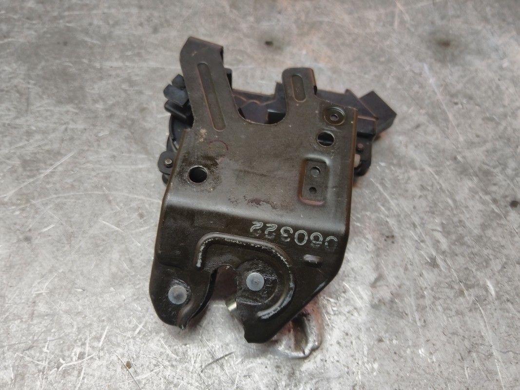 Замок багажника MSSCV7 Honda Accord купить в магазине запчастей бу