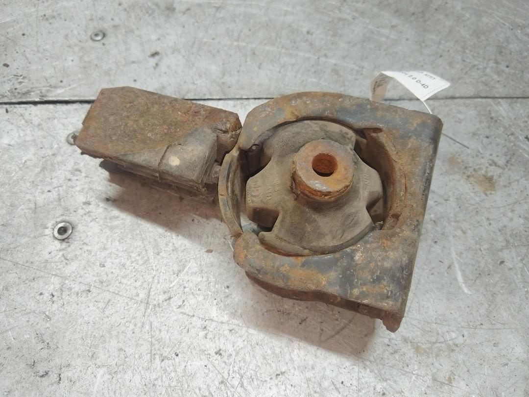 Подушка крепления КПП 6EXXB6 Toyota Avensis - Фото 1