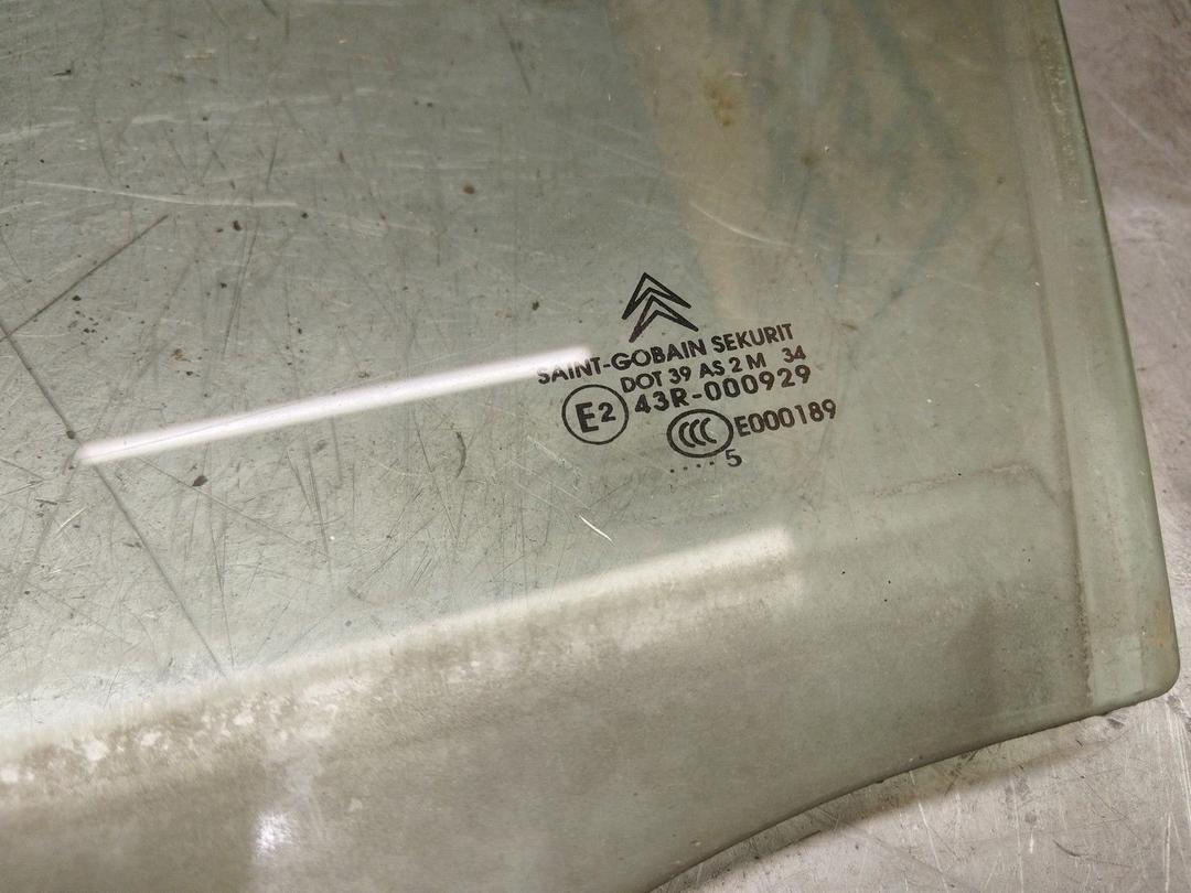 Стекло двери передней левой 8H6ICR Citroen C4 купить