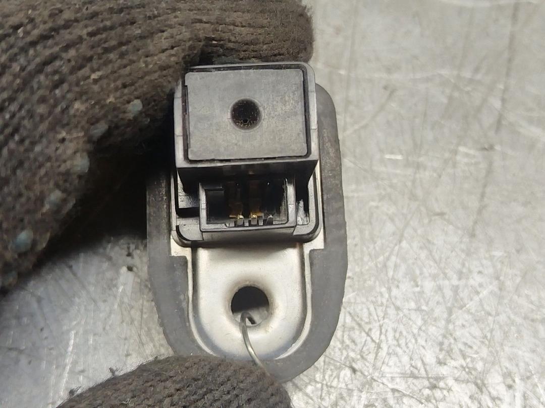 Выключатель концевой (концевик) CSP83E Nissan Note купить