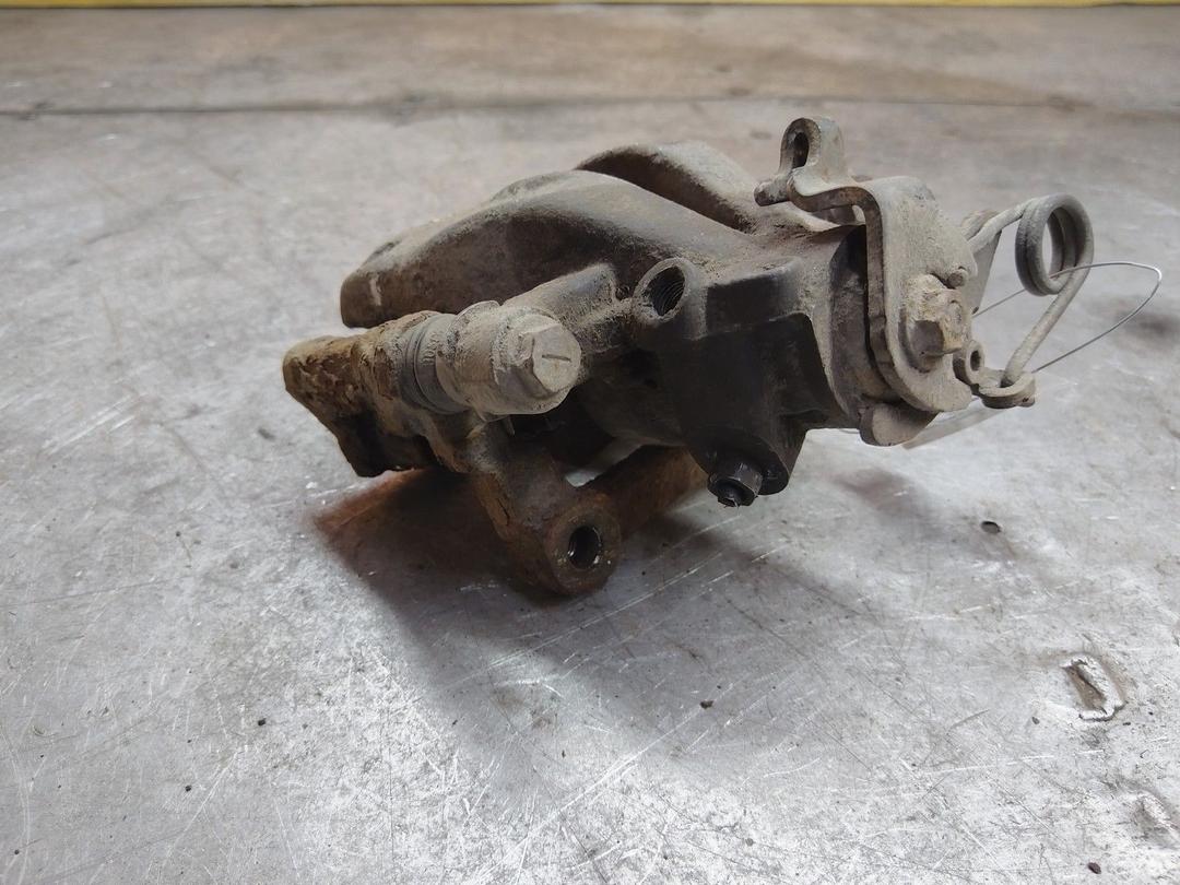 Суппорт задний правый AKH4QZ Citroen C4 купить в магазине запчастей бу