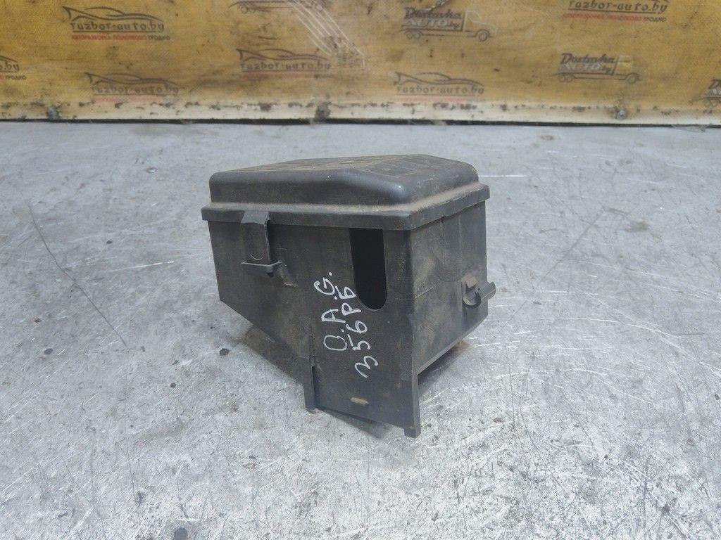 Короб предохранителей 9CBQAQ Opel Astra - Фото 2