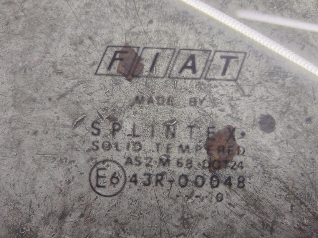 Стекло двери задней правой KD6I7H Fiat Marea купить