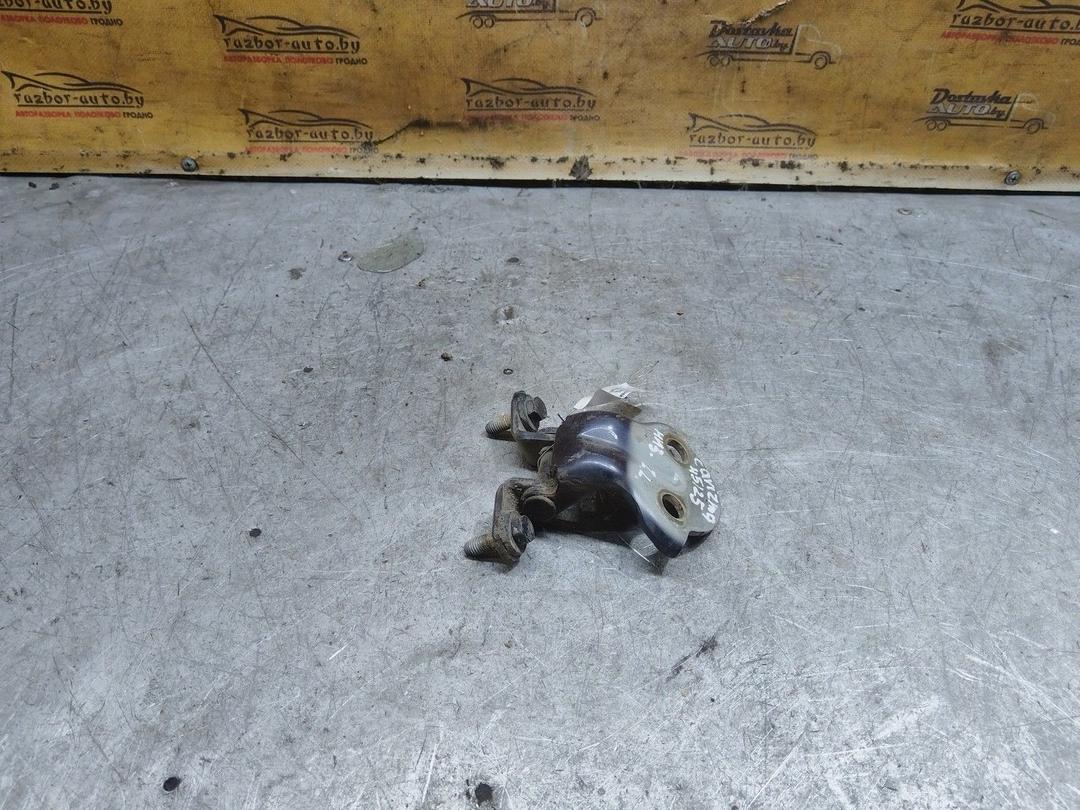 Петля двери задней левой V4LG10 Mitsubishi Carisma купить