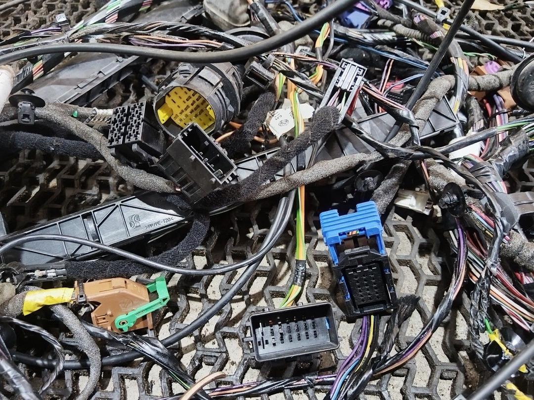 Проводка салона ZLCA9F Fiat Linea - Фото 6