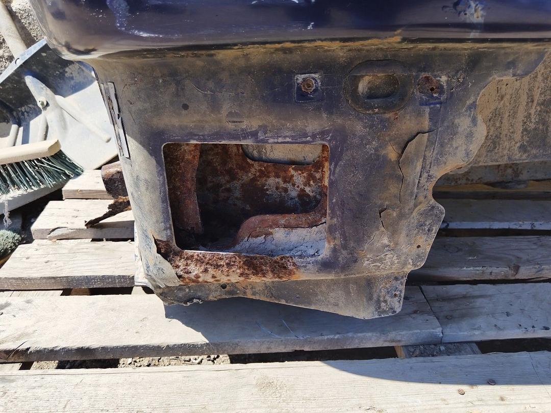 Крыло заднее правое P1Y9FC Chrysler Voyager купить