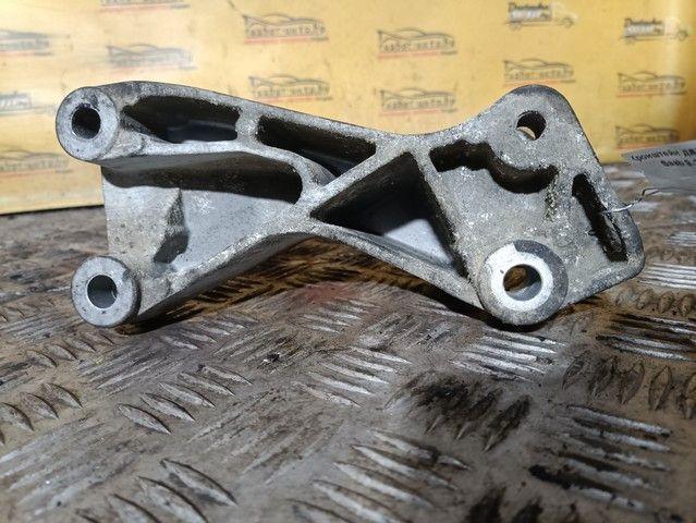 Кронштейн двигателя 2YRWCZ Saab 9-3 - Фото 1