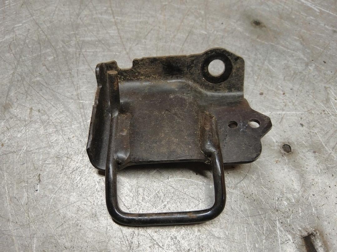 Замок спинки сиденья 8XRN0Q Ford Fusion купить