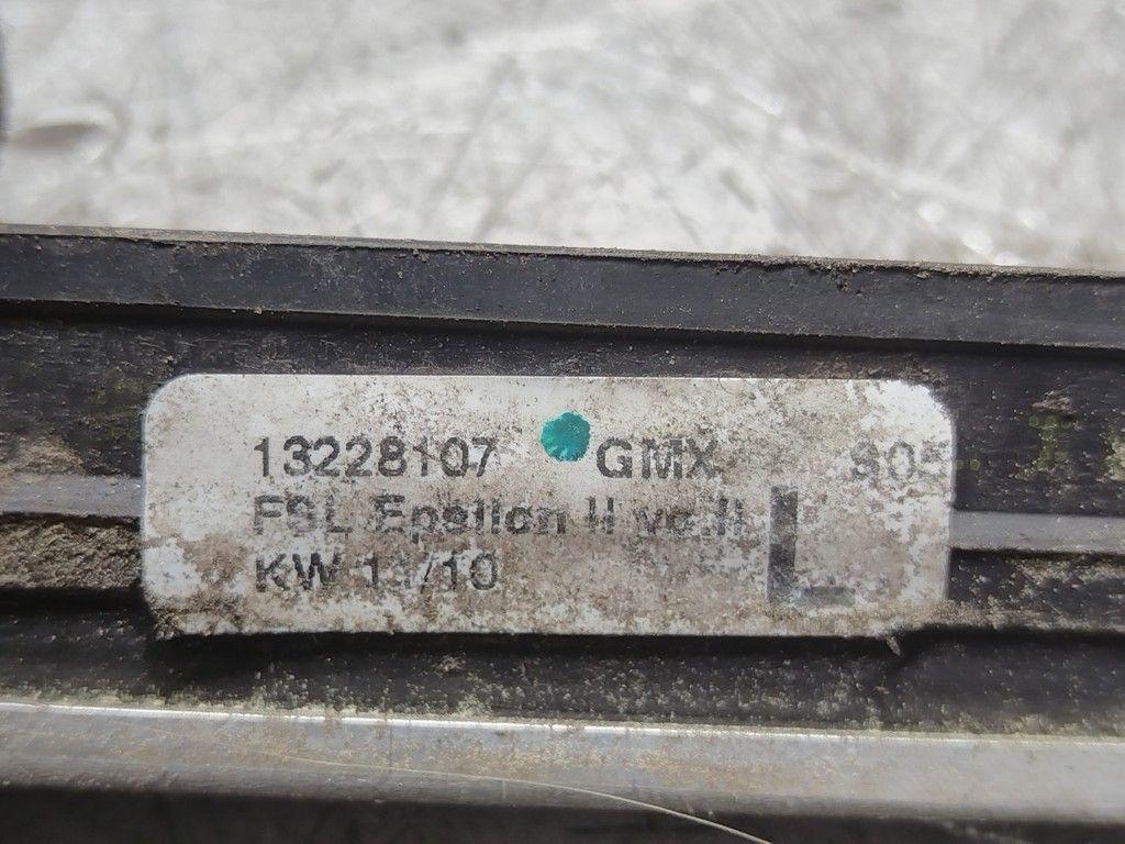 Молдинг стекла двери передней левой наружный 1L4AF7 Opel Insignia - Фото 6