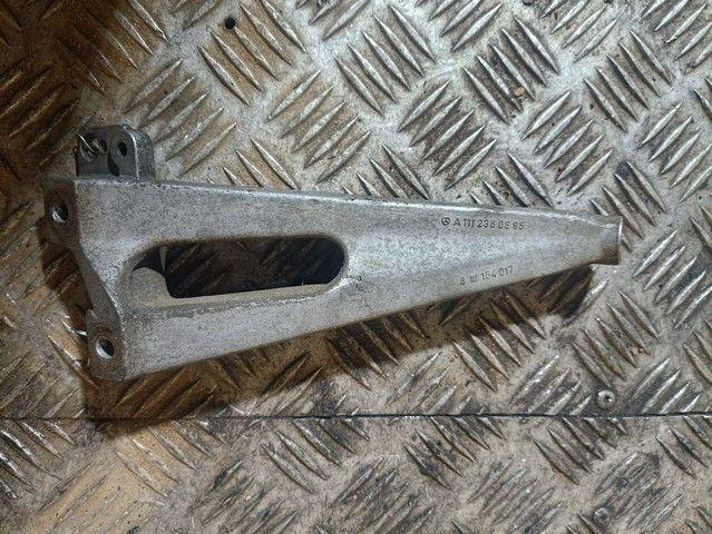 Кронштейн двигателя VFXUQQ Mercedes C W202 - Фото 2