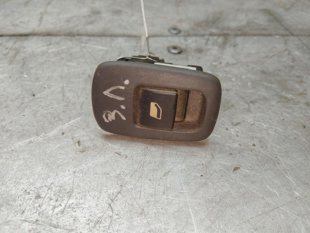 Кнопка стеклоподъемника заднего левого BZQY78 Citroen C5 - Фото 1
