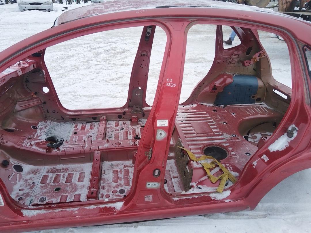 Стойка кузовная центральная левая EN8FQN Citroen C3