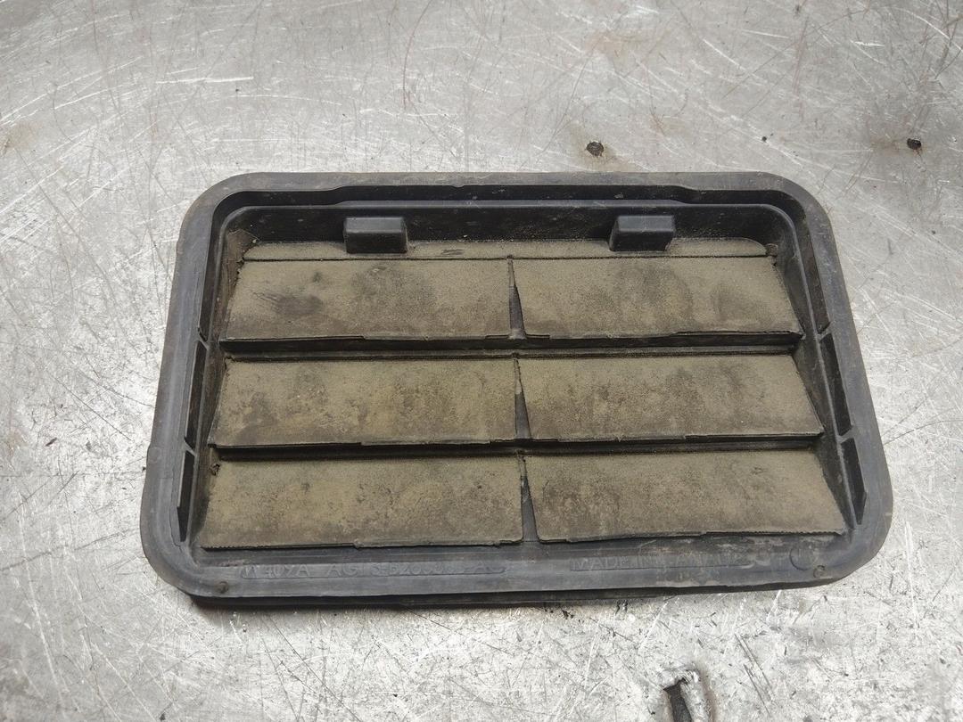 Решетка вентиляции кузова FAVY5L Ford Fusion - Фото 1