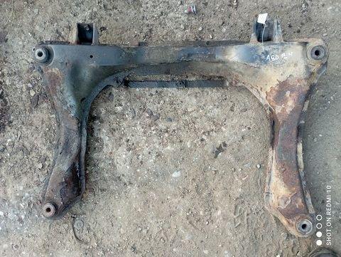 Балка подвески передняя (подрамник) QI85KR Audi 80