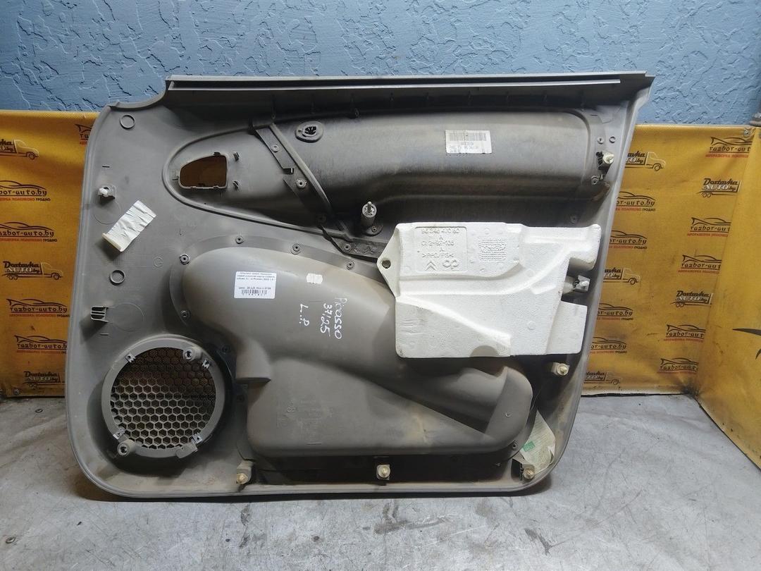 Обшивка двери передней левой (дверная карта) B2N8V0 Citroen Xsara Picasso купить