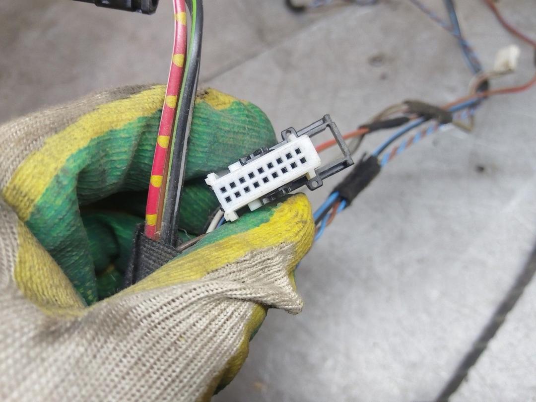 Проводка двери передней правой 6US8N4 BMW 5 E39 undefined