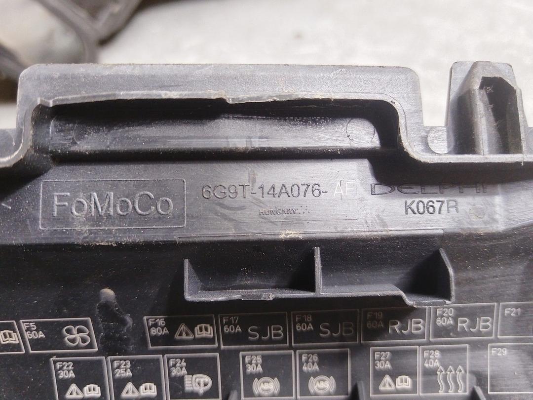 Короб предохранителей O8M4MB Ford Galaxy купить с доставкой. Огромный выбор запчастей и марок авто. У нас есть практически все.