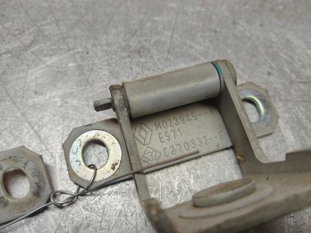 Петля крышки багажника GFVYV8 Renault Grand Scenic купить в магазине запчастей бу