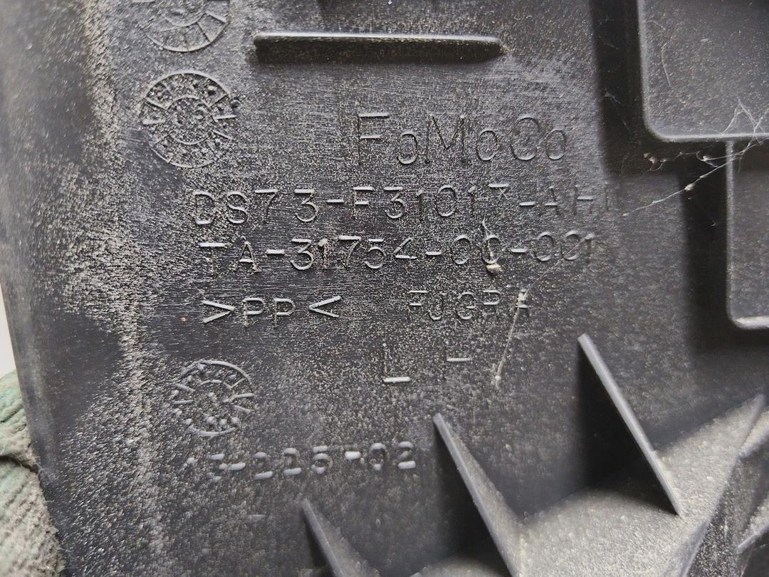 Обшивка салона TDHCMT Ford Fusion купить в магазине запчастей бу