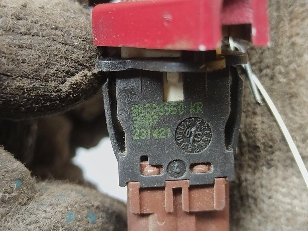 Кнопка аварийной сигнализации ISFBQJ Citroen C5 купить в магазине запчастей бу