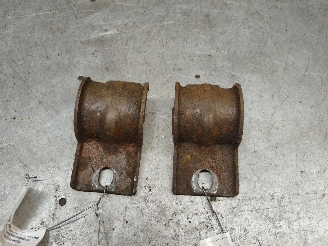 Крепление втулки стабилизатора XEP66J Peugeot Partner - Фото 1