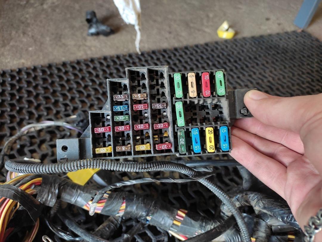 Проводка 5861HN Dacia Logan купить