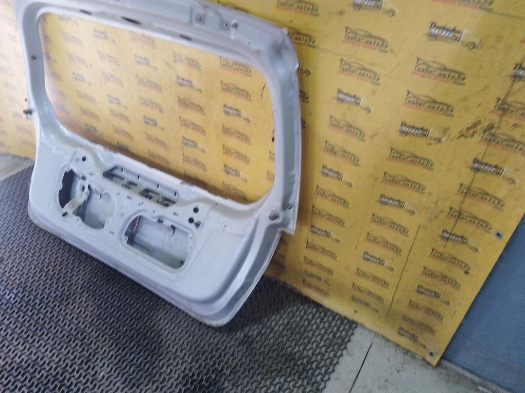 Крышка багажника (дверь 3-5) 11YVC6 Hyundai Getz купить с доставкой