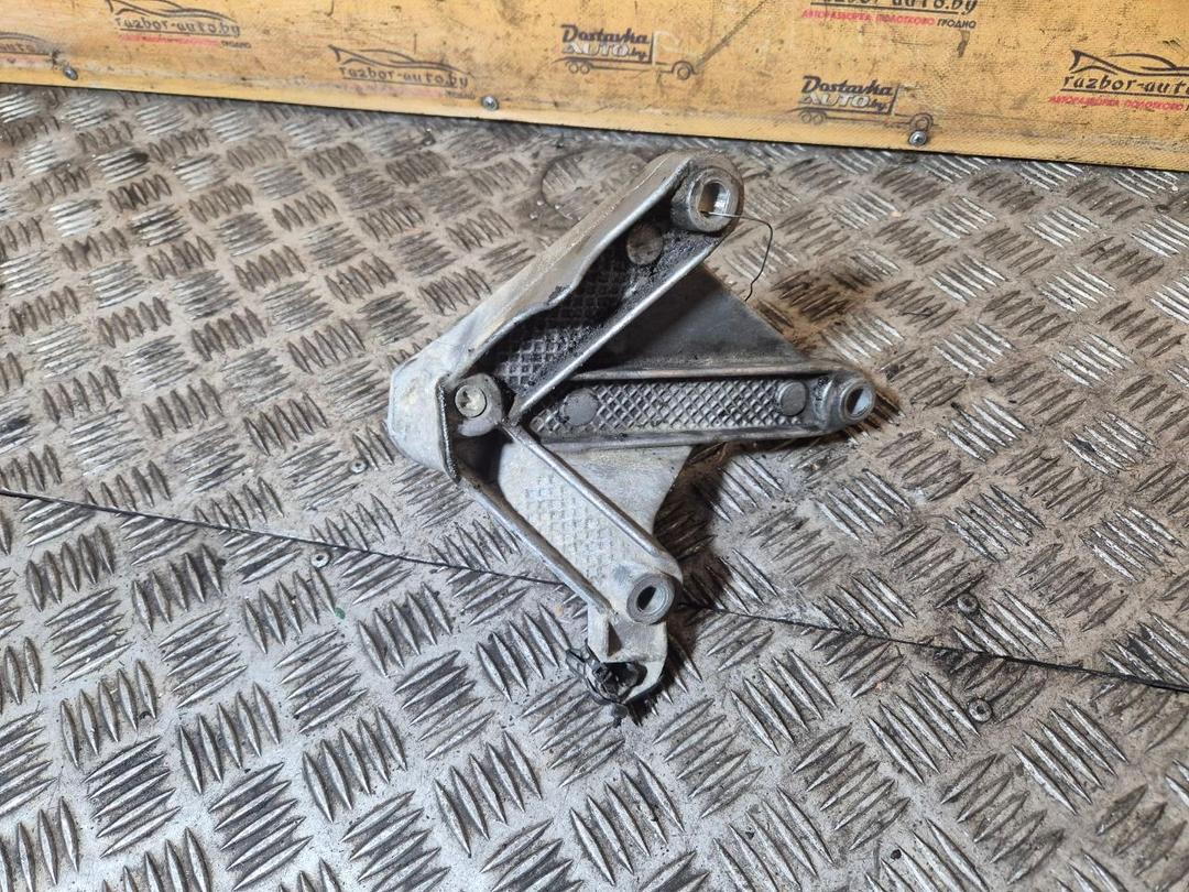 Кронштейн КПП NU2ZP3 Renault Scenic - Фото 2