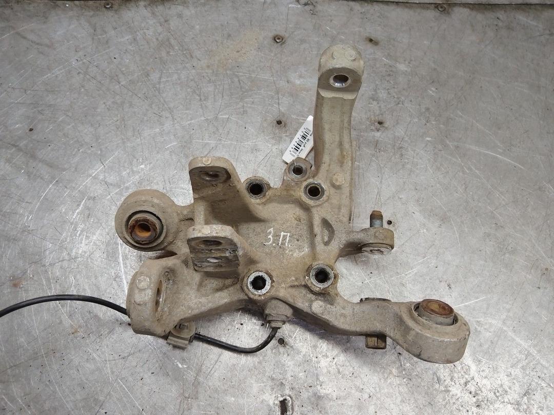 Кулак задний правый U0IQ1V Honda Accord купить с доставкой